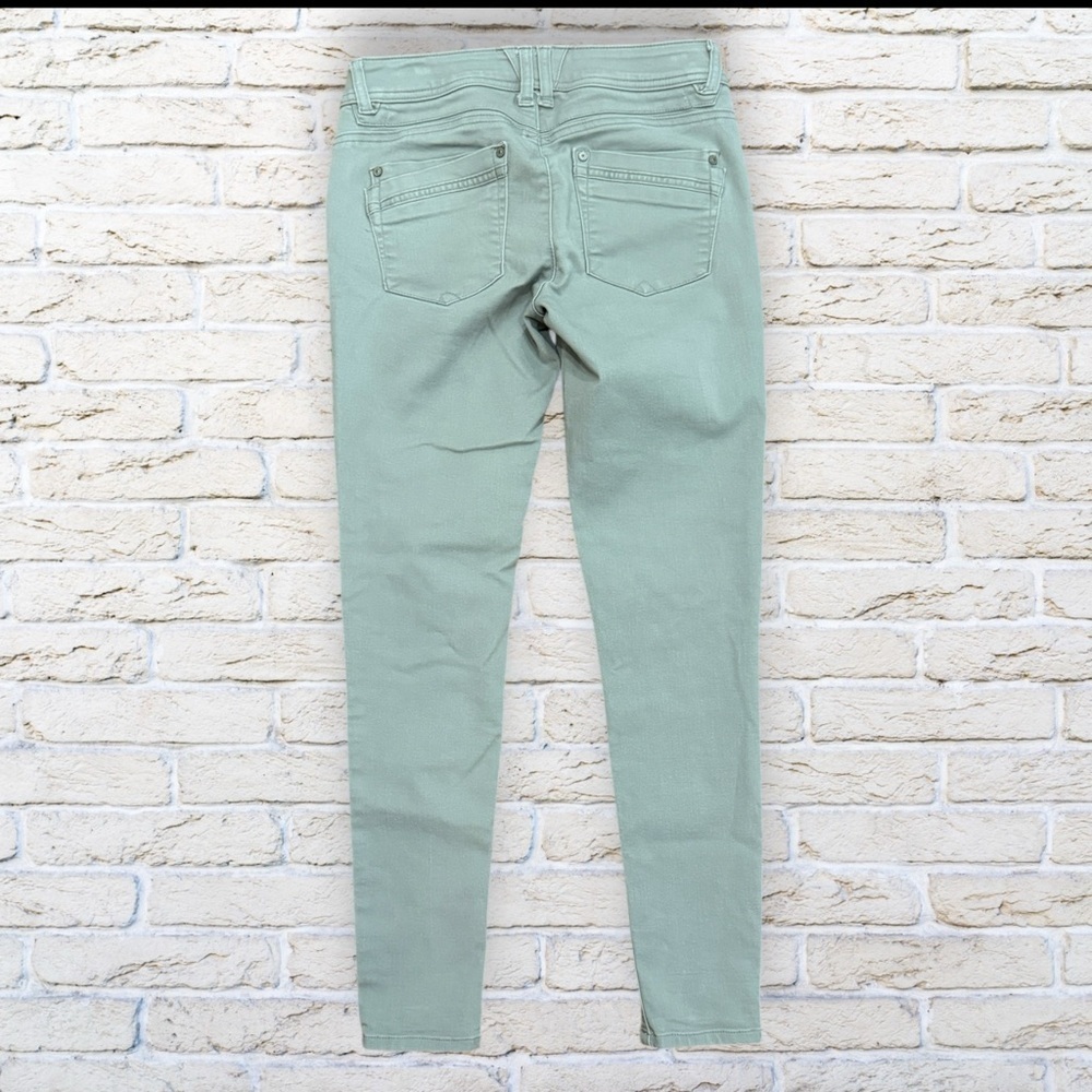 Democracy Skinny "Ab" Technology Women's size 2 Greyish Tan Denim Jeans - Picture 2 of 3